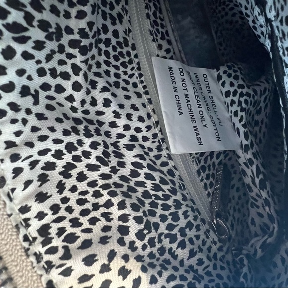 Shiraleah Cream and Black Crossbody Bag - Picture 8 of 12